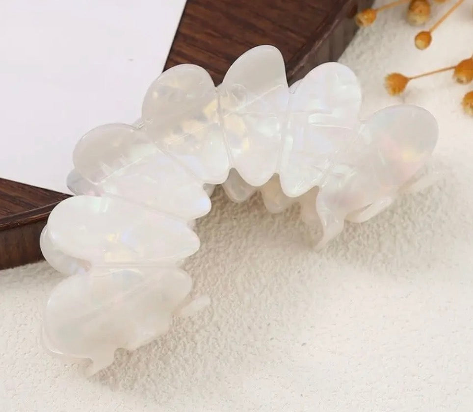 Petal Shaped Claw Clip